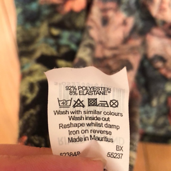 River Island Floral Sleeveless Dress - Picture 4 of 4